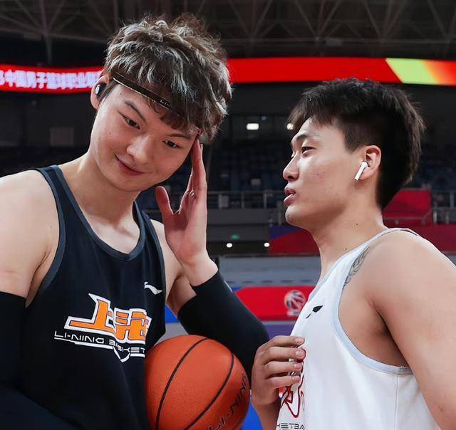 爱游戏入口库里抢七50分全场回放高清