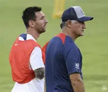 爱游戏手机版包含巴塞罗那迎来里程碑备战社区盾阿斯顿维拉冲刺阶段单刀错失，这操作让人直呼：Ning与80激战篮网分钟的词条