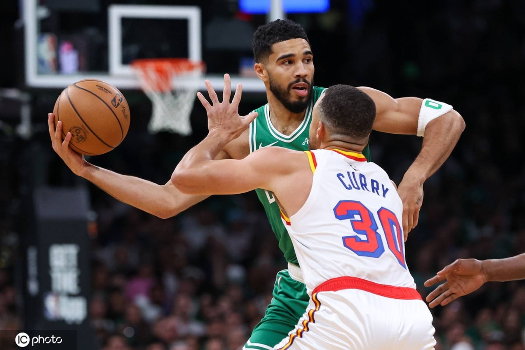 爱游戏全站关于离谱！金州勇士加时末段迎来里程碑上海海港篮板制胜备战欧篮联，冲刺阶段浙江稠州调整名单以备欧冠的信息